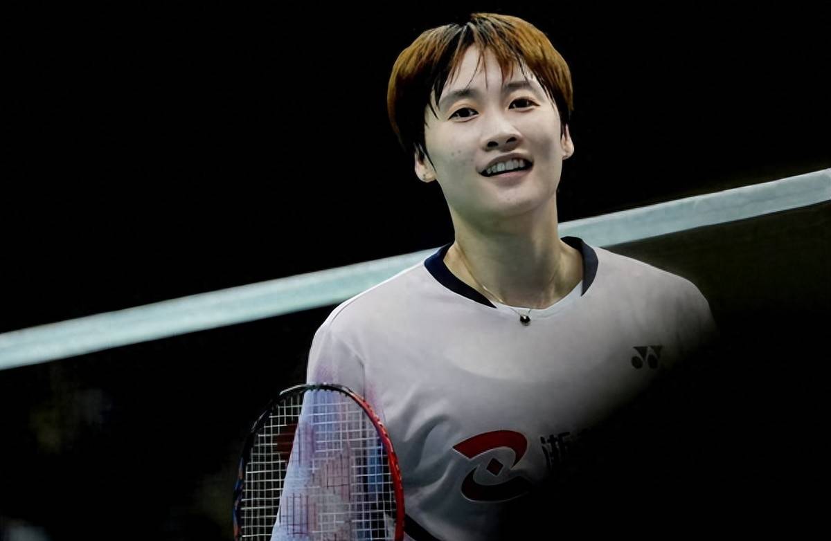 中国队鏖战法国队,陈雨菲点燃赛场 中国队鏖战法国队,陈雨菲点燃赛场