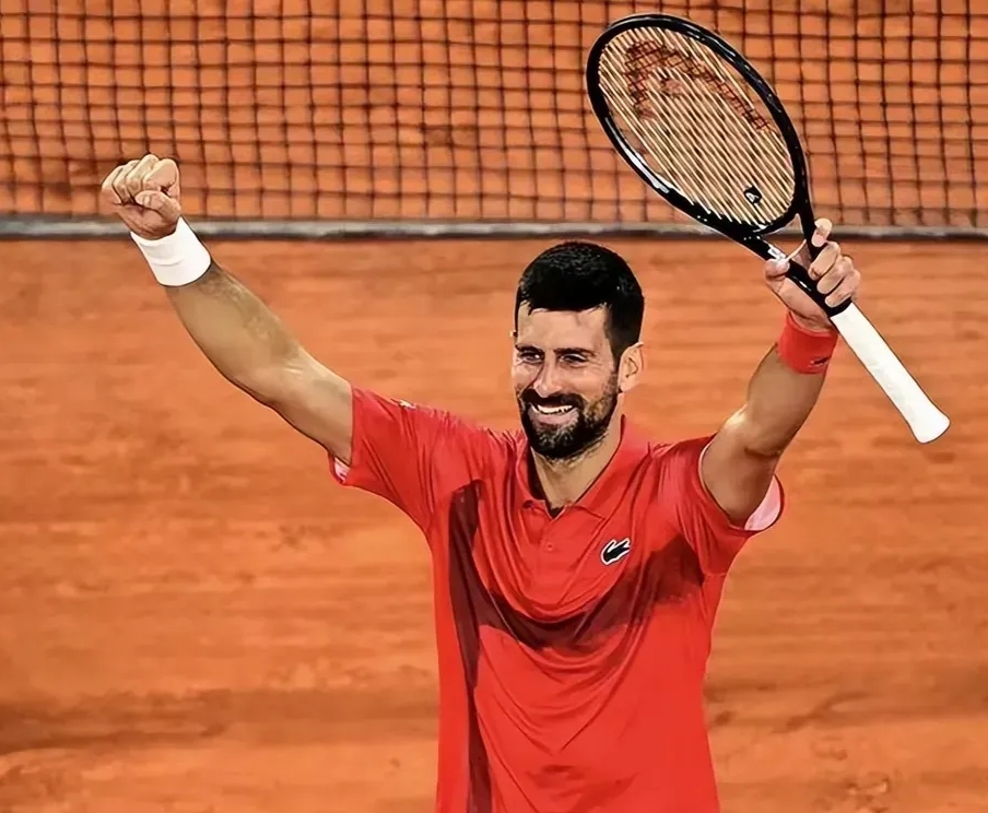 拉沃尔杯逆转年终总决赛,德约科维奇点燃赛场 拉沃尔杯逆转年终总决赛,德约科维奇点燃赛场