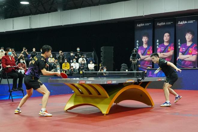 法国队碾压日本队，梁靖崑关键制胜