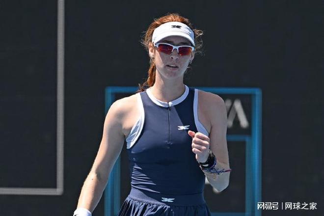 澳大利亚网球队险胜英国网球队，穆雷关键制胜