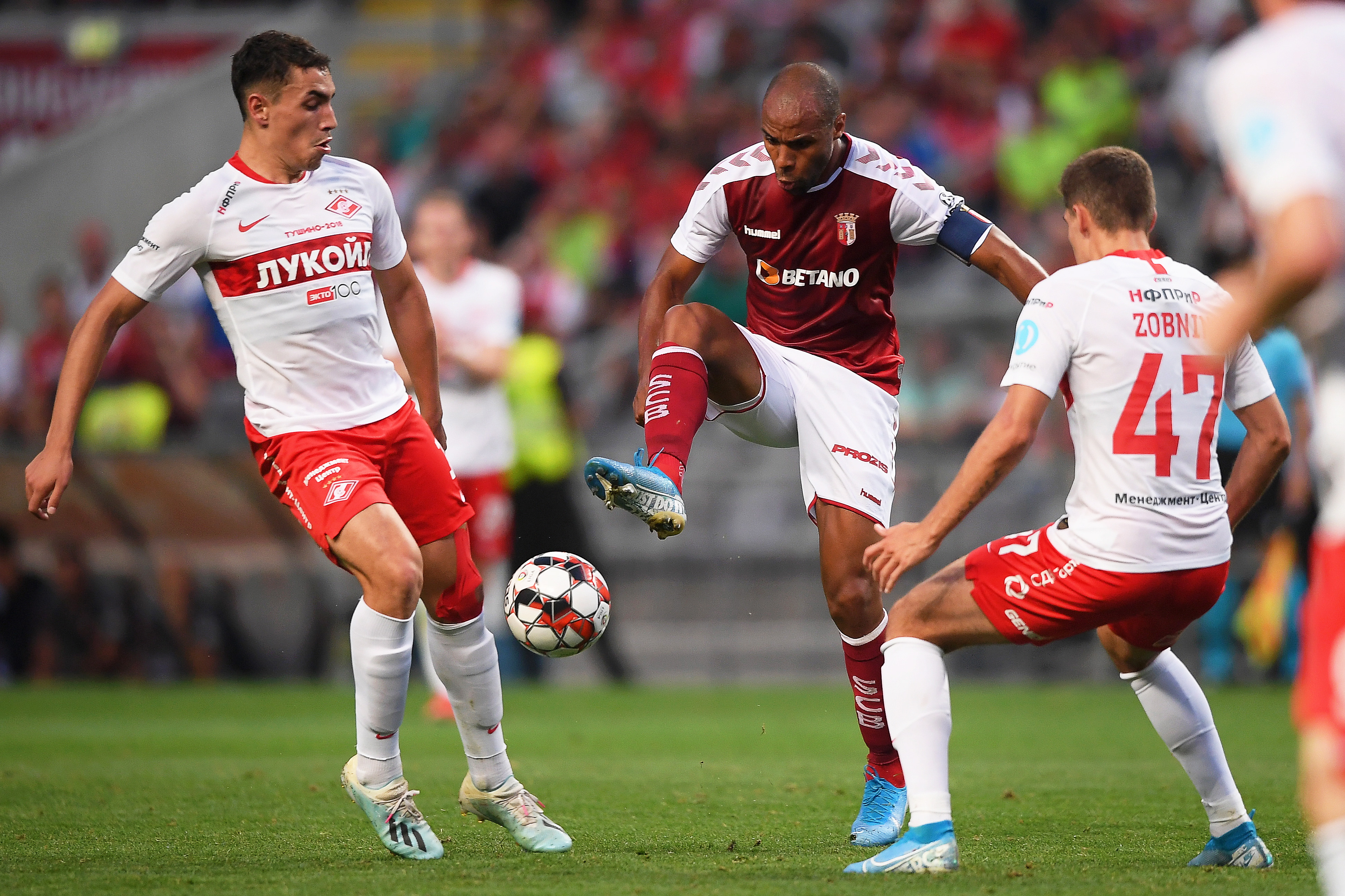 葡萄牙队完胜韩国队，梁靖崑点燃赛场